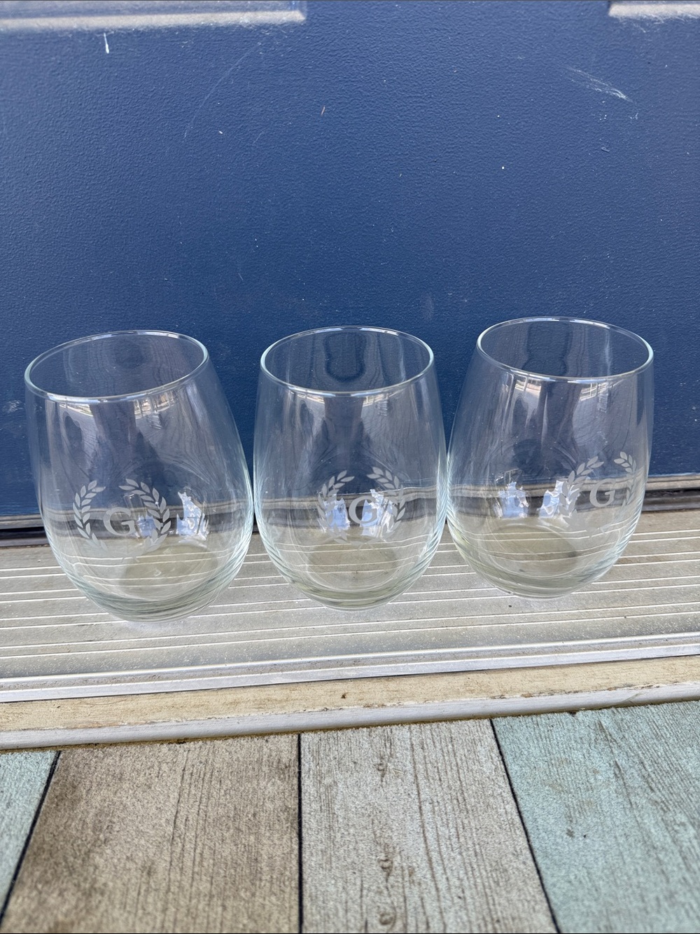 Set of 3 initial G stemless wine glasses